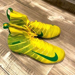 Oregon Ducks Nike Vapor Cleats